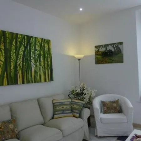 Апартаменты Casa Giardino - Ferienwohnung In Der Altstadt, Nur 50 Meter Vom Entfernt Граведона