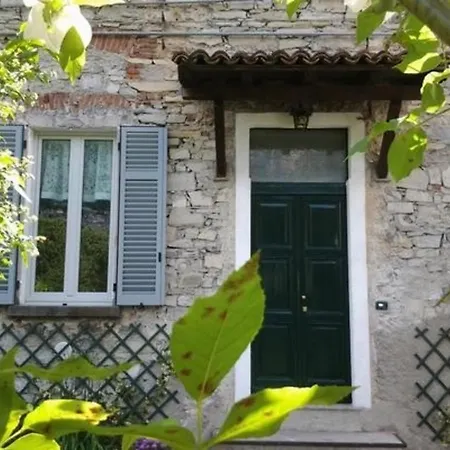 Casa Giardino - Ferienwohnung In Der Altstadt, Nur 50 Meter Vom Entfernt * Граведона